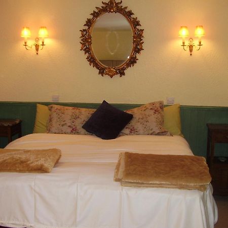 Glenboy Country Accommodation Oldcastle Екстер'єр фото