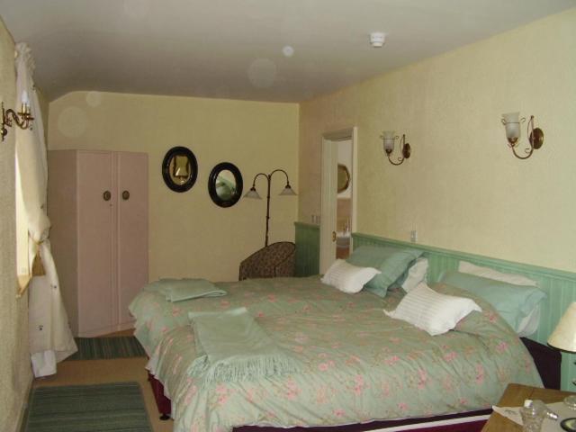 Glenboy Country Accommodation Oldcastle Екстер'єр фото